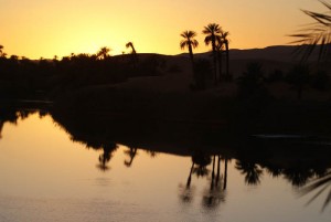 Ubari Lake o zachodzie